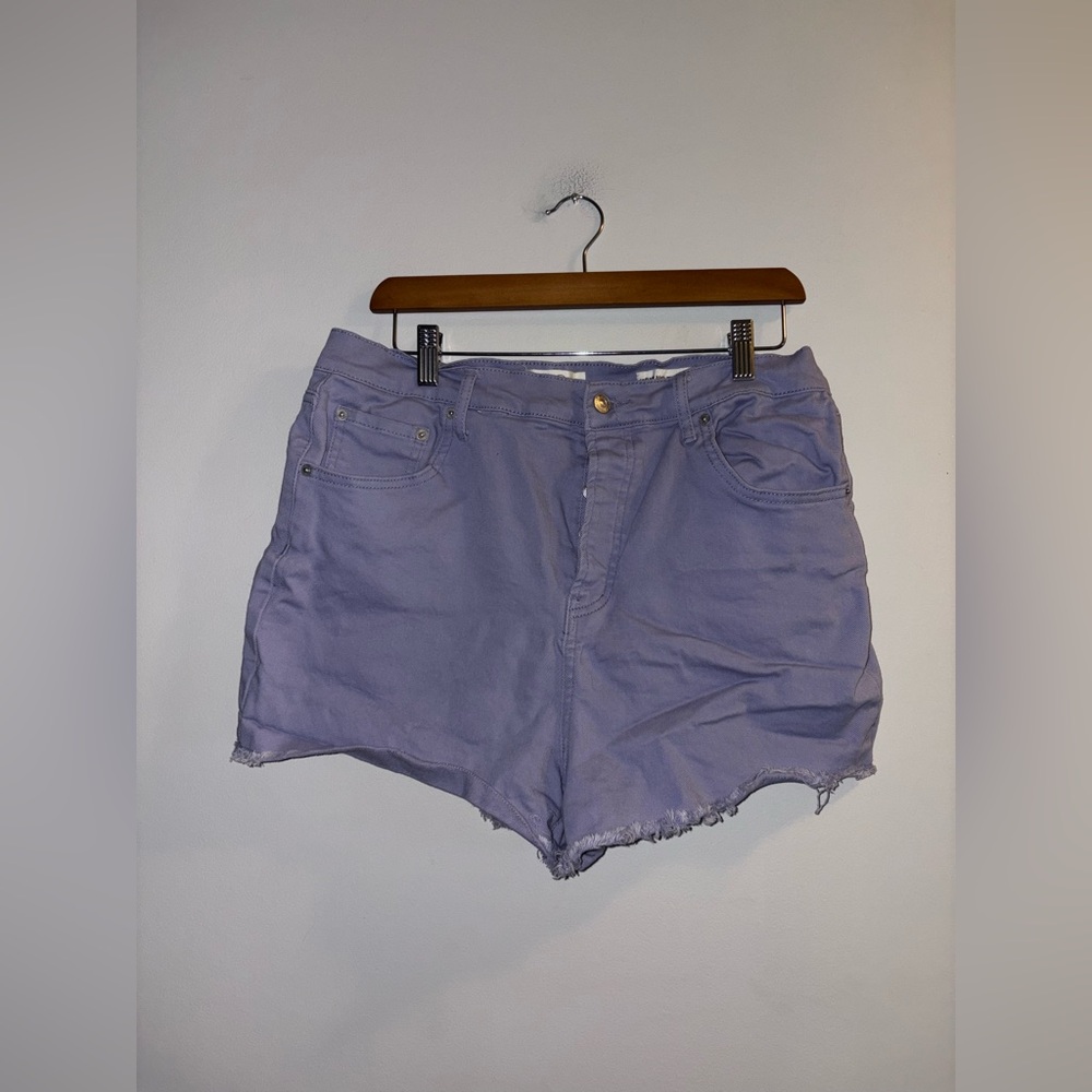 JESSICA SIMPSON — PURPLE JEAN SHORTS
